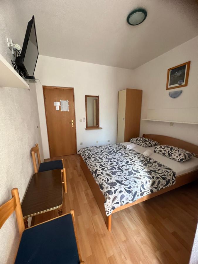 Apartments Jurisic Baška Voda Zewnętrze zdjęcie