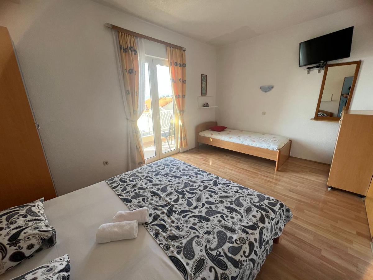 Apartments Jurisic Baška Voda Zewnętrze zdjęcie