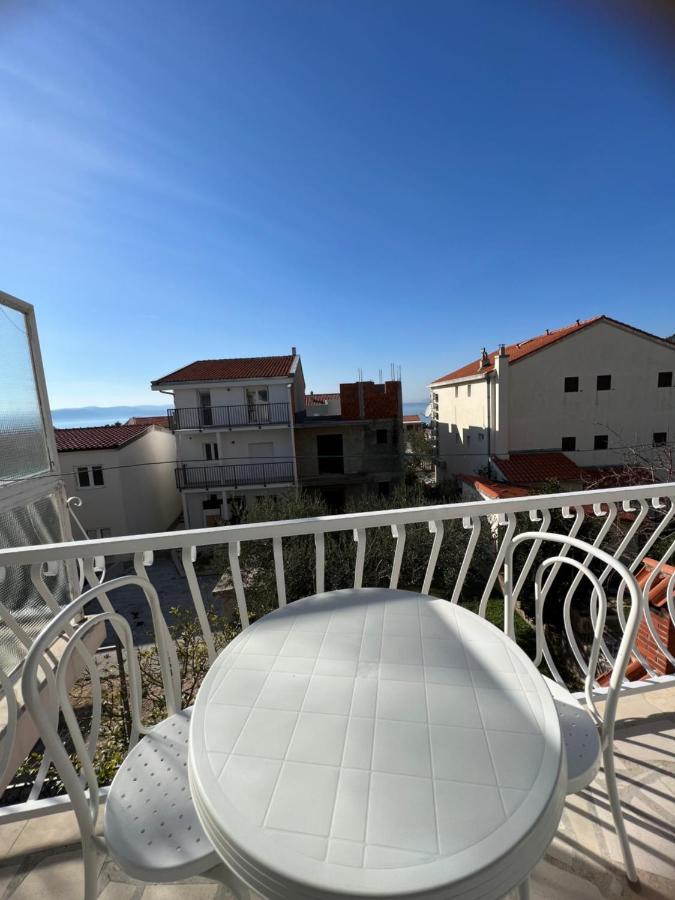 Apartments Jurisic Baška Voda Zewnętrze zdjęcie
