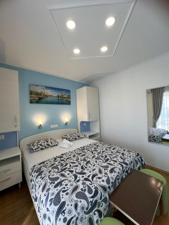 Apartments Jurisic Baška Voda Zewnętrze zdjęcie